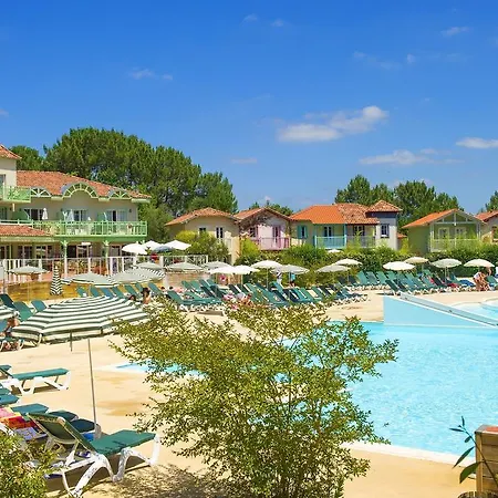 Pierre & Les Pins Ferienpark 3*