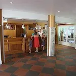 Pierre & Les Pins Kompleks wypoczynkowy 3*