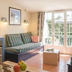 Kompleks wypoczynkowy Pierre & Les Pins 3*