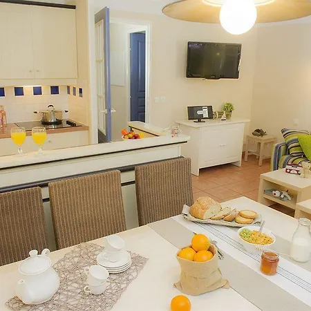 Pierre & Les Pins Tatil parkı