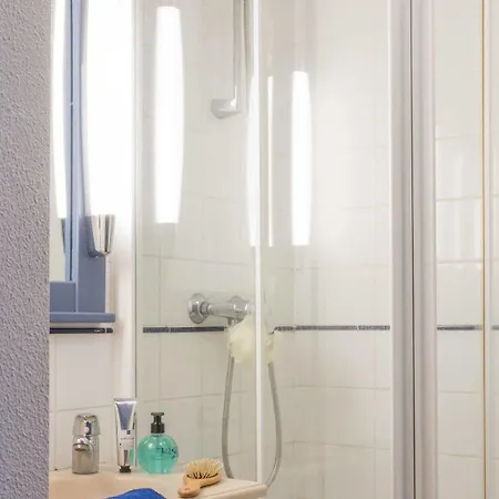 Pierre & Les Pins 3*