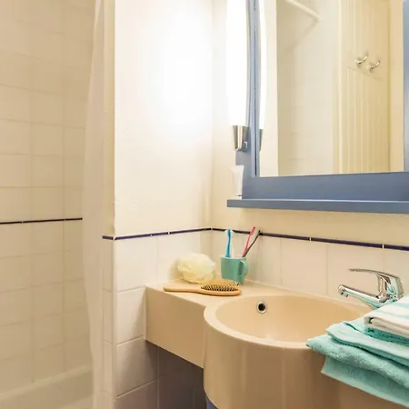 Pierre & Les Pins Tatil parkı