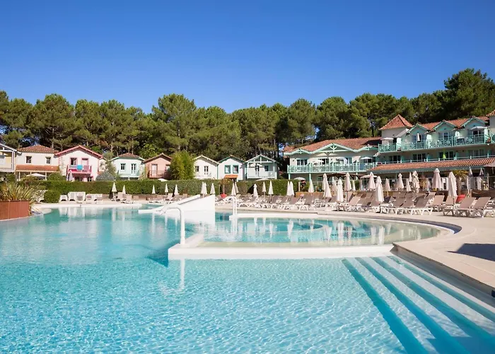 Pierre & Les Pins Kompleks wypoczynkowy 3*